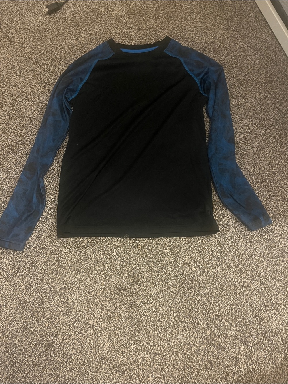 Spyder Black Top with Blue Trim